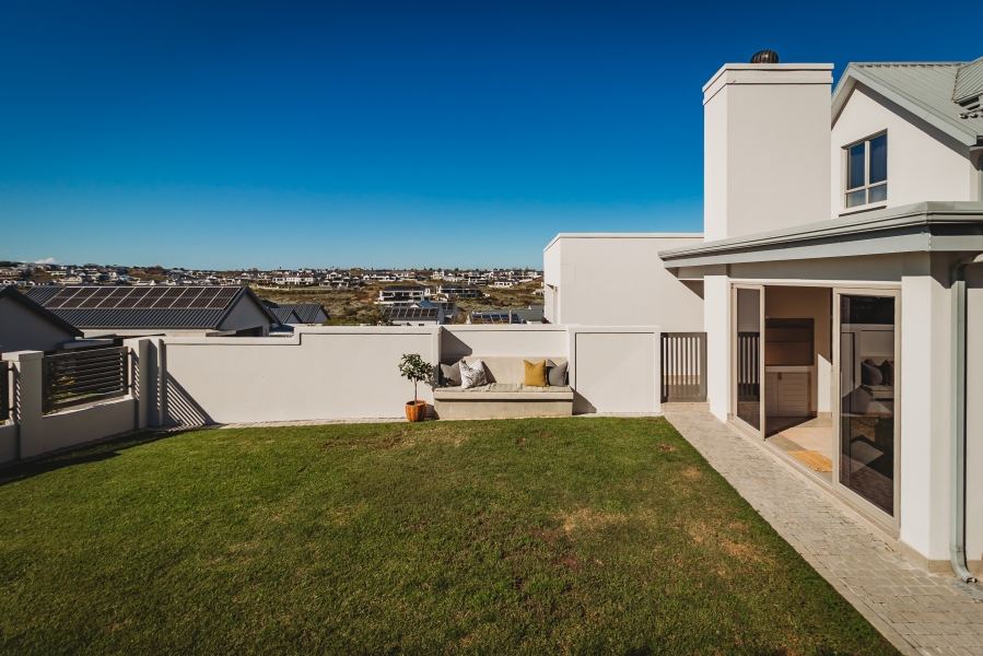 4 Bedroom Property for Sale in Kingswood Golf Estate Western Cape